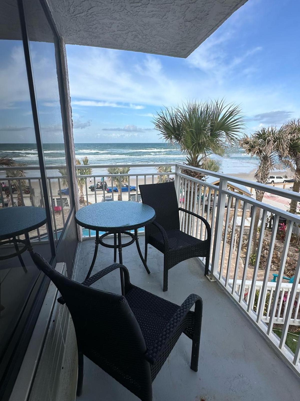 Flamingo Inn Beachfront - Daytona Beach Exteriör bild