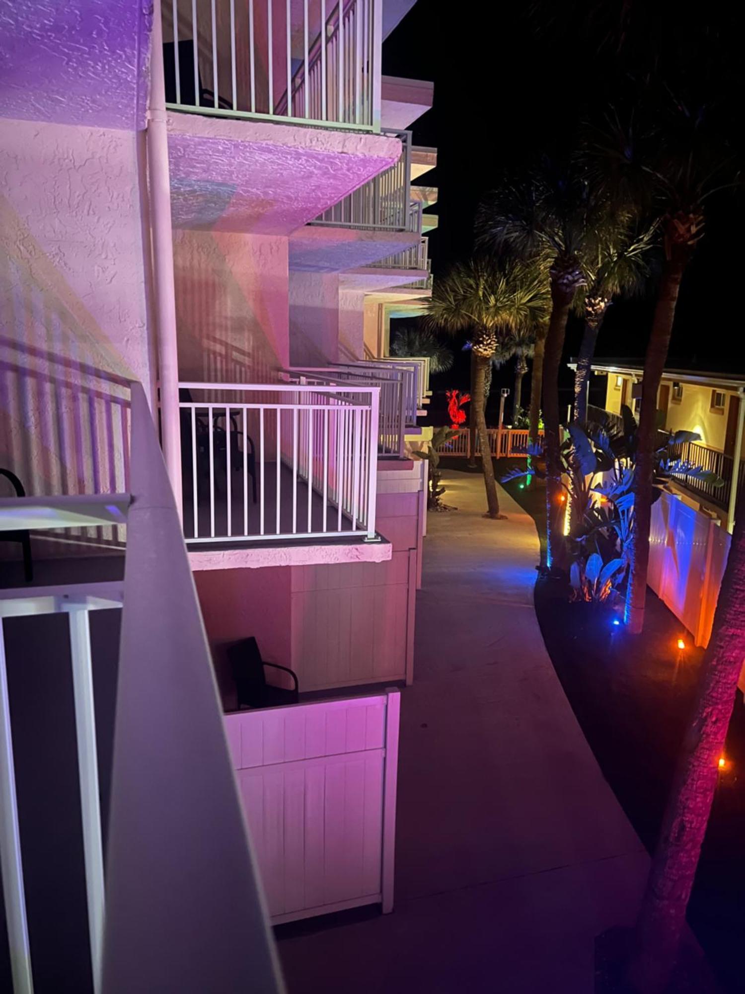 Flamingo Inn Beachfront - Daytona Beach Exteriör bild