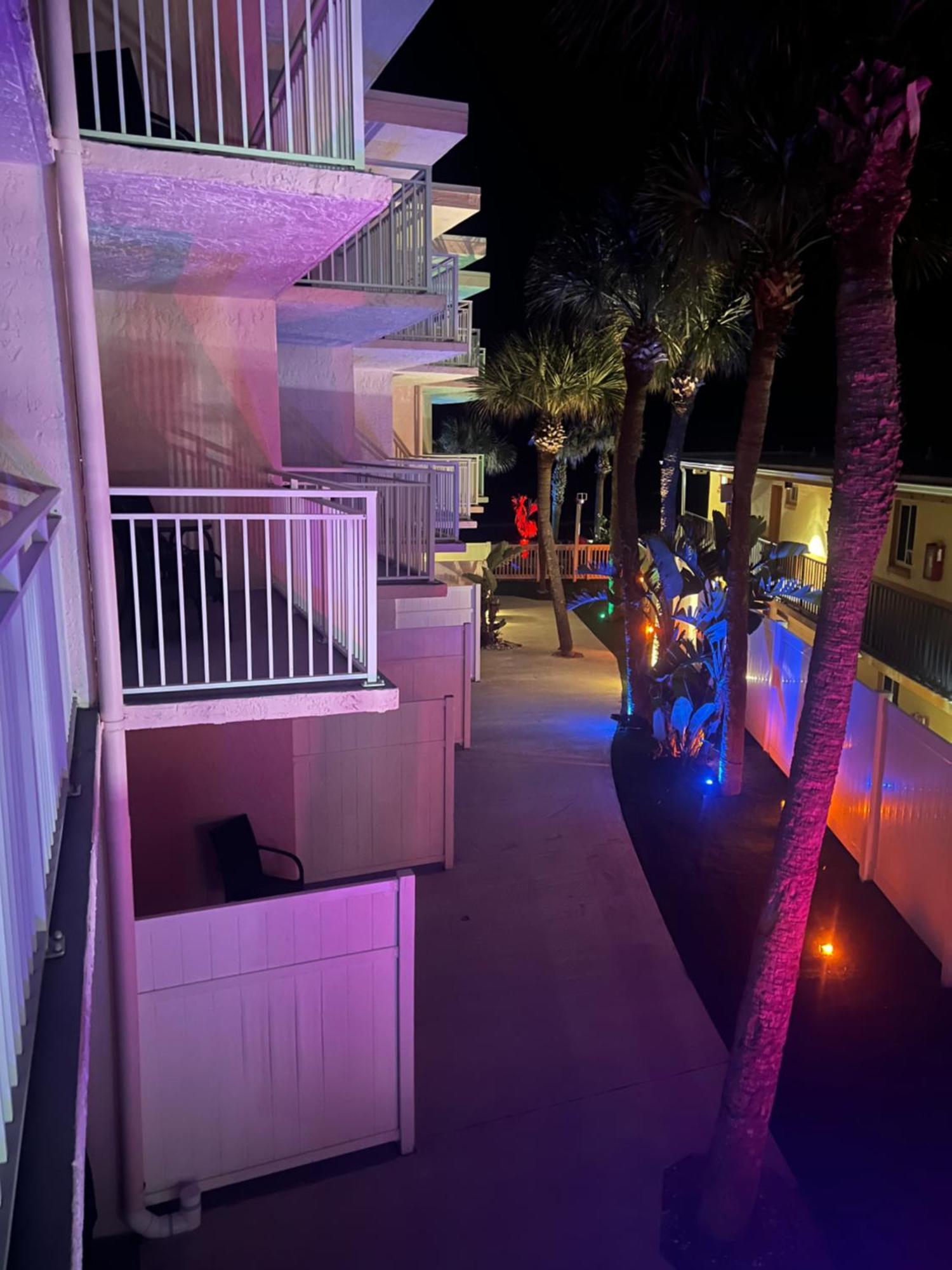 Flamingo Inn Beachfront - Daytona Beach Exteriör bild