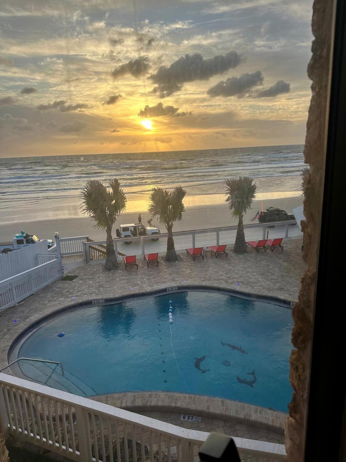 Flamingo Inn Beachfront - Daytona Beach Exteriör bild